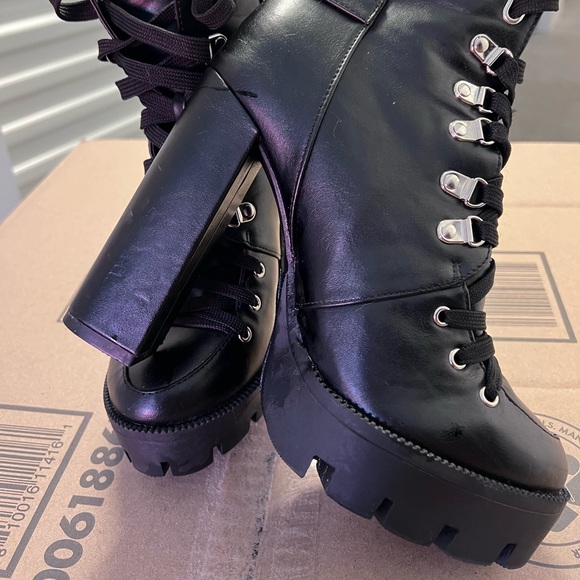 Black platform combat boots or make an offer - Picture 8 of 9